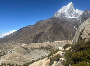 nepal/everest-base-camp/attraction/nangkartshang-peak