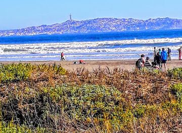 chile/la-serena/avenida-del-mar/attraction/playa-el-faro
