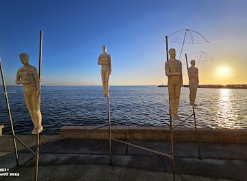 cyprus/larnaca/attraction/escaping-people