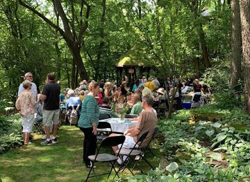 illinois/galena-territory/attraction/linmar-gardens