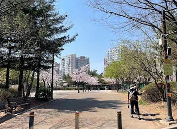 south-korea/incheon/attraction/eungbong-neighborhood-park-daehyunsan-baesuji-park