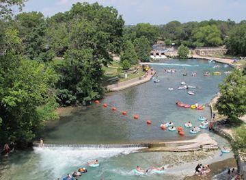 texas/new-braunfels/attraction/new-braunfels-toobs