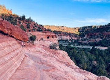 utah/zion-national-park/attraction/sand-caves