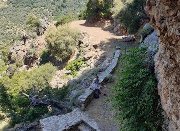 greece/crete/attraction/carved-caves