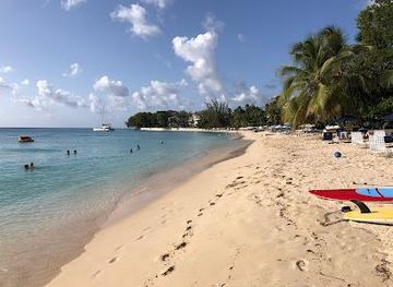 barbados/st-lawrence-gap/attraction/paynes-bay-beach