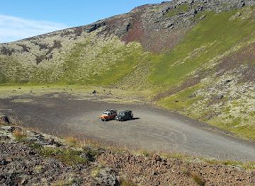 iceland/snafellsbar-area/attraction/holaholar