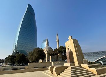 azerbaijan/baku/flame-towers/attraction/hzi-aslanov-qbirustu-abidsi