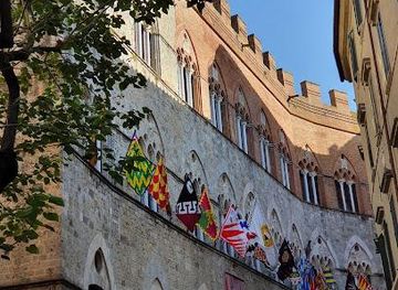 italy/siena/attraction/via-di-citta