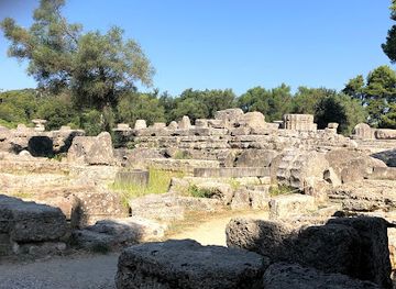 greece/olympia/attraction/bouleuterion