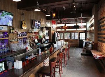 florida/orlando/attraction/saddle-up-all-american-bar