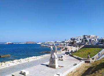 greece/naxos/attraction/sphigga-ton-naxion