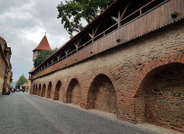 romania/sibiu/attraction/city-wall