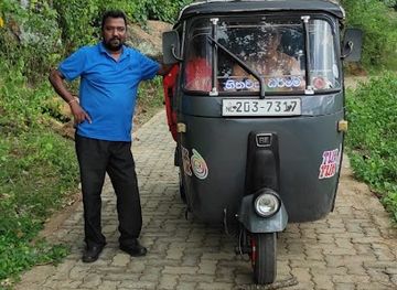 sri-lanka/anuradhapura/attraction/tuk-tuk-hithawath-darme