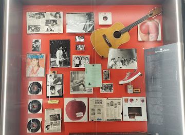 bosnia-and-herzegovina/sarajevo-canton/attraction/ex-yu-rock-centar