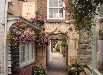 united-kingdom/gloucestershire/attraction/the-house-of-the-tailor-of-gloucester