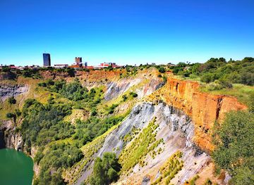 south-africa/bushveld/attraction/the-big-hole-viewing-platform