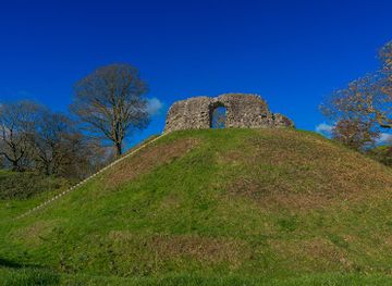 united-kingdom/pembrokeshire-coast-national-park/attraction/wiston-castle