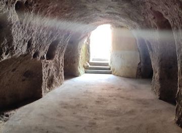 greece/santorini/imerovigli/attraction/underground-caves