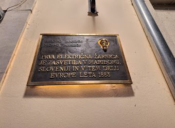 slovenia/maribor-pohorje/attraction/spominska-tabla-prva-zarnica