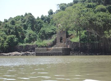 ethiopia/shewa/attraction/dek-island