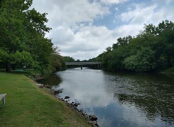 illinois/rock-river-valley/attraction/kishwaukee-river-forest-preserve