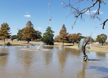 texas/college-station/attraction/stephen-c-beachy-central-park