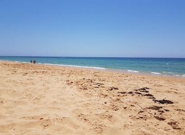 portugal/faro/attraction/praia-dos-salgados