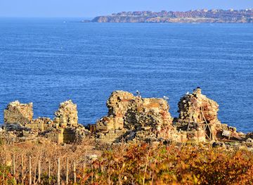 bulgaria/strandzha/attraction/monastery-st-john-the-baptist-ruins