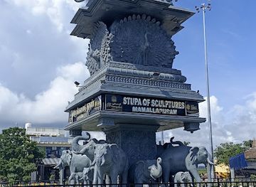 india/mahabalipuram/attraction/mamallapuram-sculptural-pillar