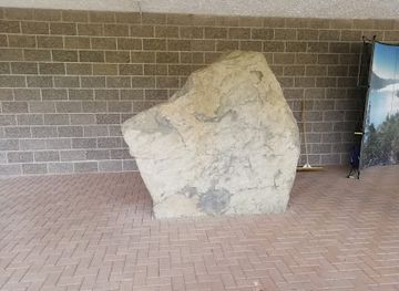 united-kingdom/inverness/attraction/knocknagael-boar-stone