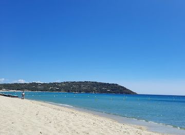 france/french-riviera/attraction/plage-de-pampelonne-gros-vallat