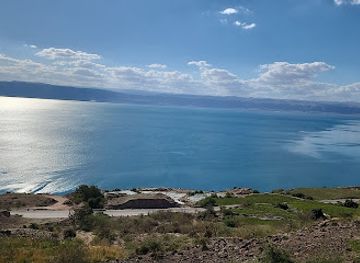 jordan/dead-sea/attraction/al-bahr-al-mayt-al-sakhnah