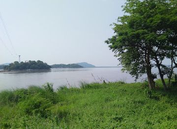 india/guwahati/attraction/umananda-river-island