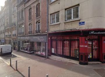 france/rouen/attraction/panneau-arbre-a-souhait