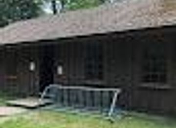 maine/camden/attraction/camden-state-park-ski-shelter