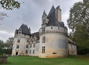 france/dordogne-valley/attraction/chateau-de-puyguilhem