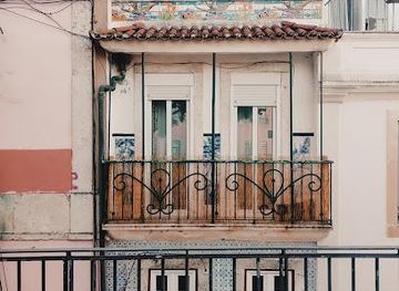 portugal/estremadura/attraction/largo-chao-do-loureiro
