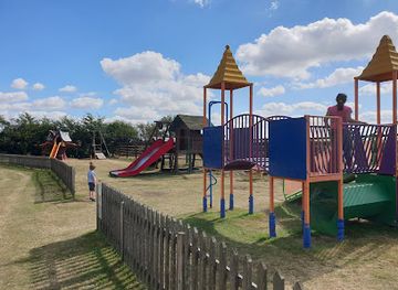 united-kingdom/southwold/attraction/camel-park-oasis