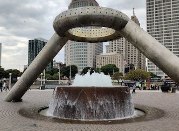 michigan/detroit/attraction/hart-plaza