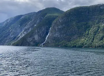 Fysseneset waterfall