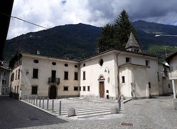 italy/alta-valtellina/attraction/palazzo-pievani