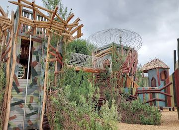 united-kingdom/middlesex/attraction/hobbledown-heath