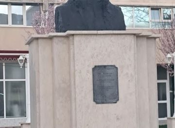 romania/focsani/attraction/statuia-lui-mos-ion-roata