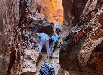 jordan/wadi-hidan/attraction/jebel-khazali