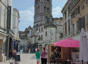 france/poitou-charentes/attraction/musee-des-savoir-faire-du-cognac