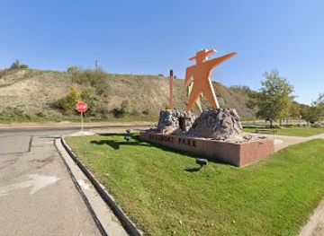 north-dakota/fort-abraham-lincoln-state-park/attraction/lewis-clark-and-sakakawea-sculptures