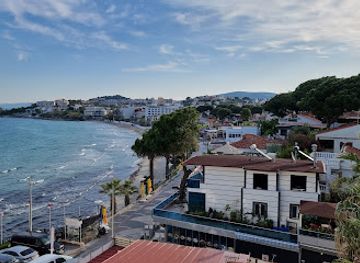 turkiye/kusadasi/attraction/kadin-denizi-plaji