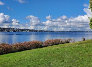 washington/renton/attraction/gene-coulon-memorial-beach-park