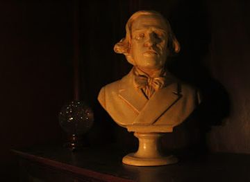 washington/puget-sound/attraction/locurio