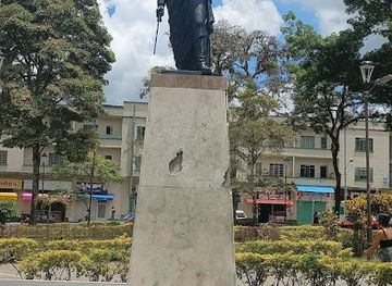 colombia/tolima-department/attraction/bolivar-plaza